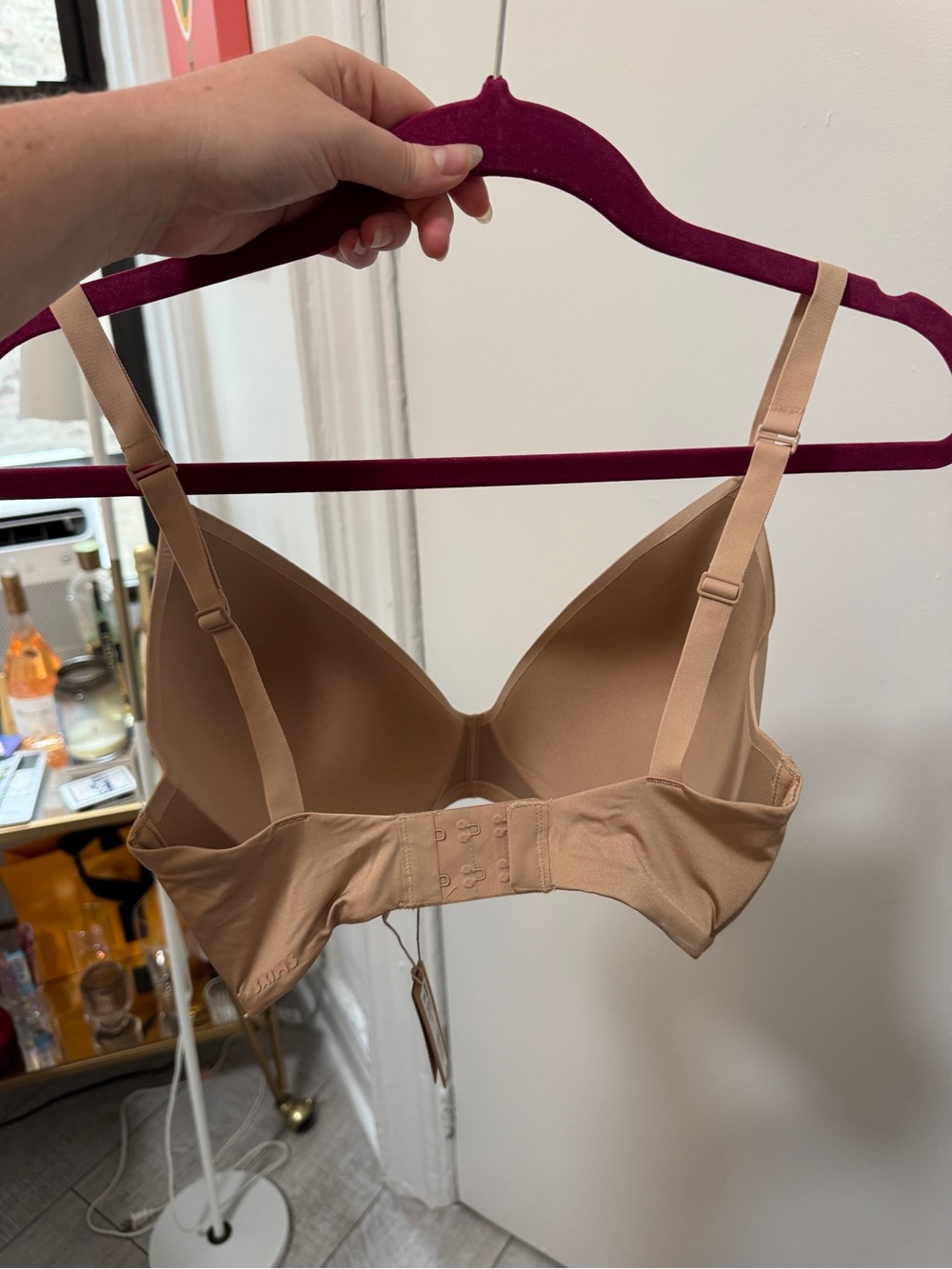 SKIMS BRAS 34DDDD - Picture 7 of 10